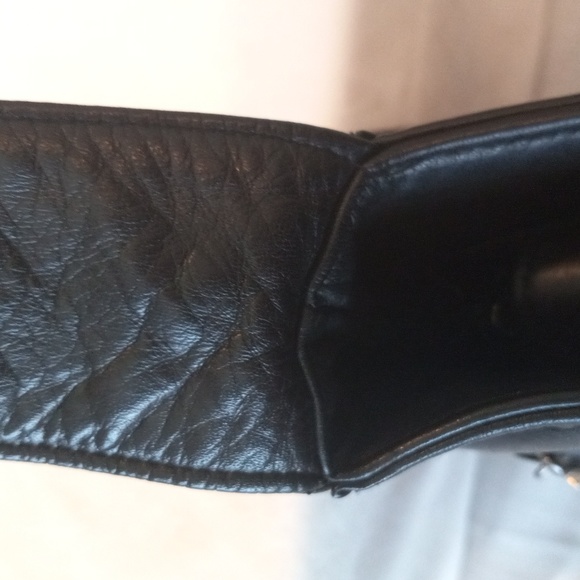 Satchel - Picture 13 of 13